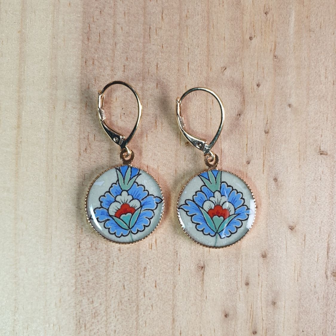 Blue oriental flower earrings