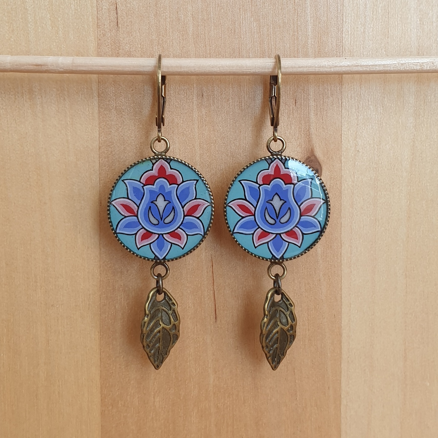 Green/blue/pink flower dangling earrings