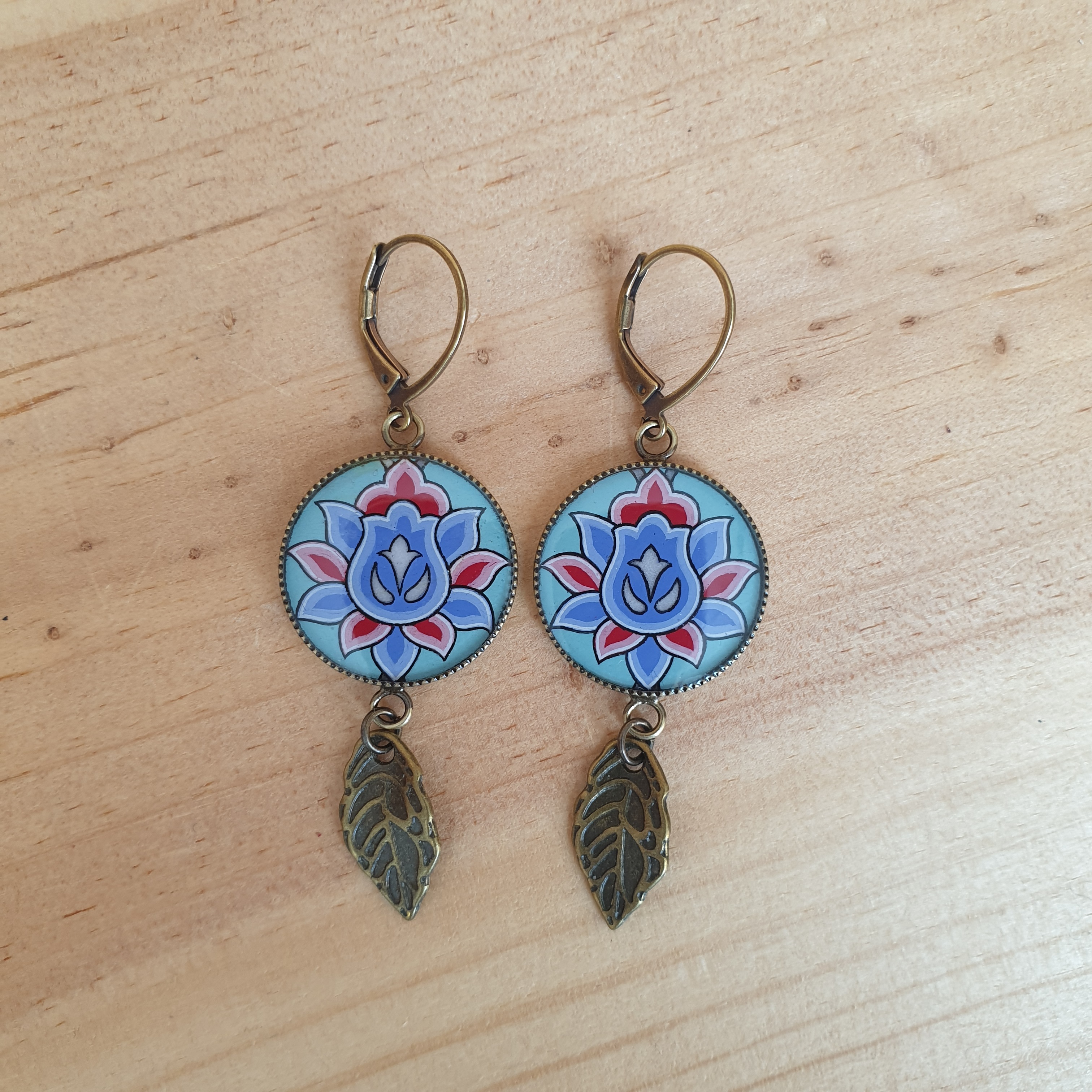 Green/blue/pink flower dangling earrings