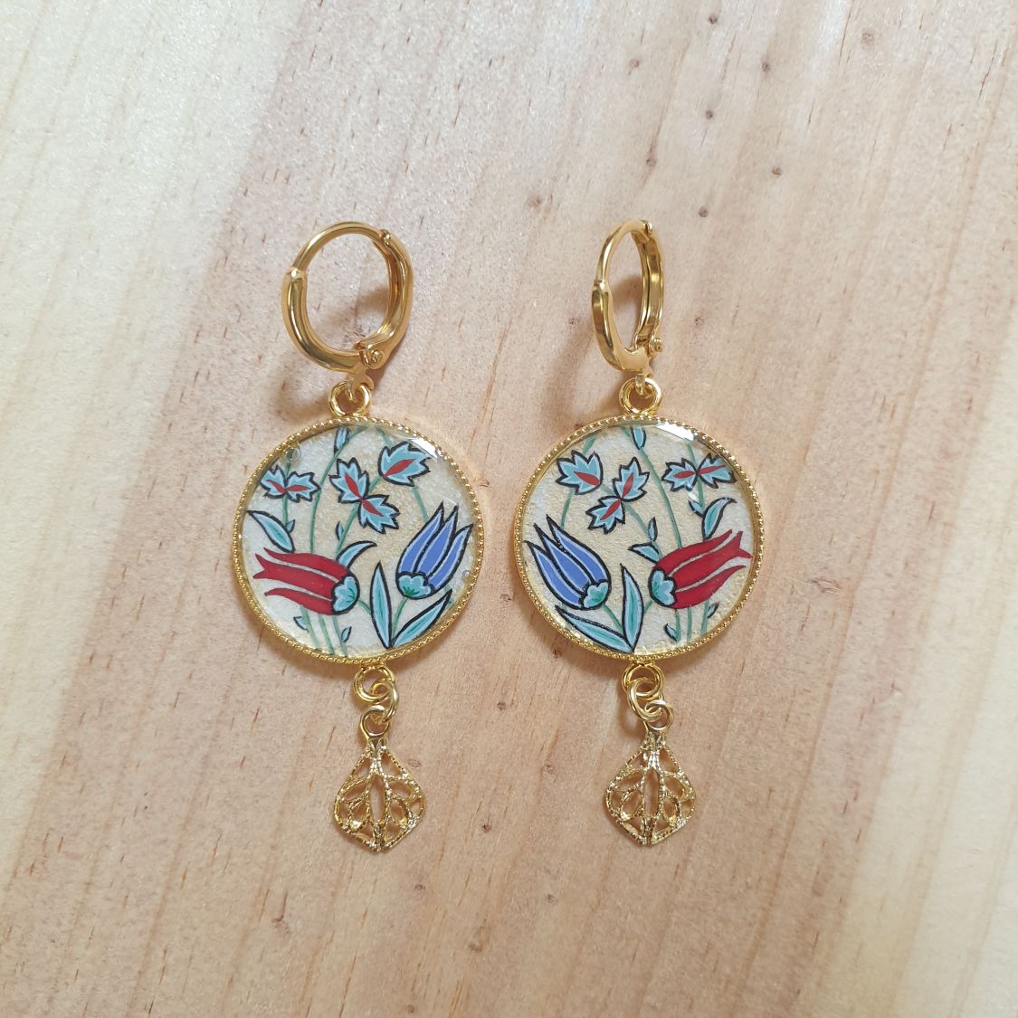 Oriental flowers pendant earrings