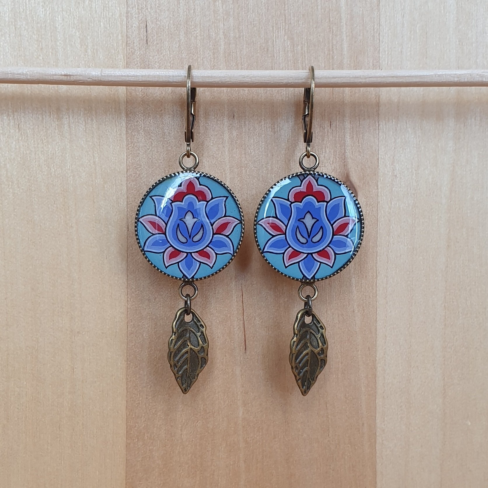 Green/blue/pink flower dangling earrings