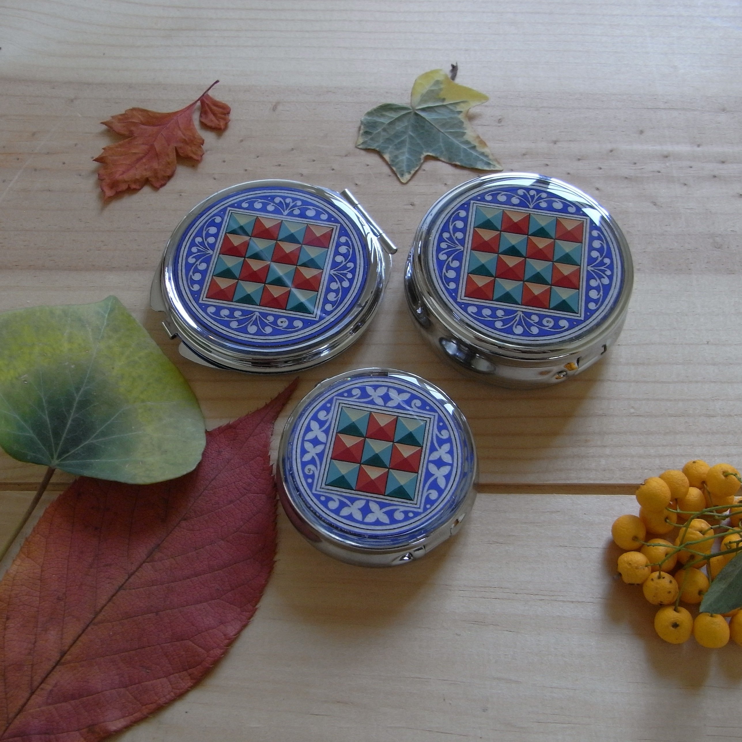 Bo&icirc;te pilulier enluminure Florence